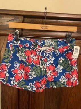 Surf Queen Small/Medium Polyester Tropical Shorts, new with tags